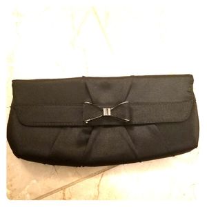 Black clutch
